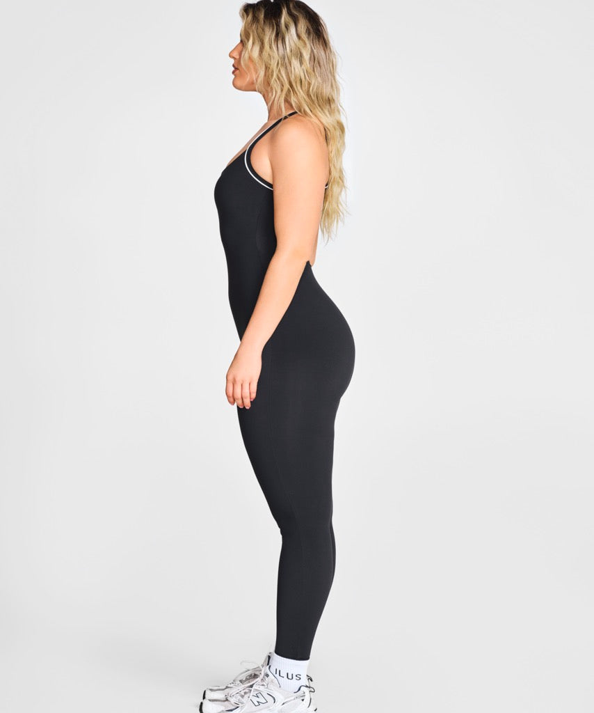 04112024_ILUS_BLACK-BODYSUIT_721Large.jpg