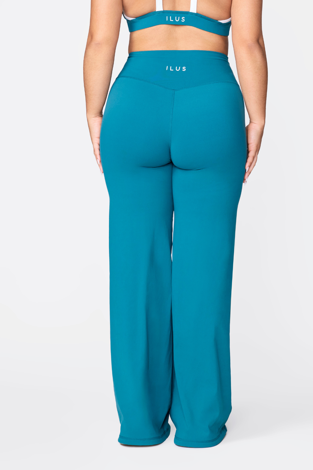 FUNDAMENTAL STRAIGHT LEG BOTTOMS