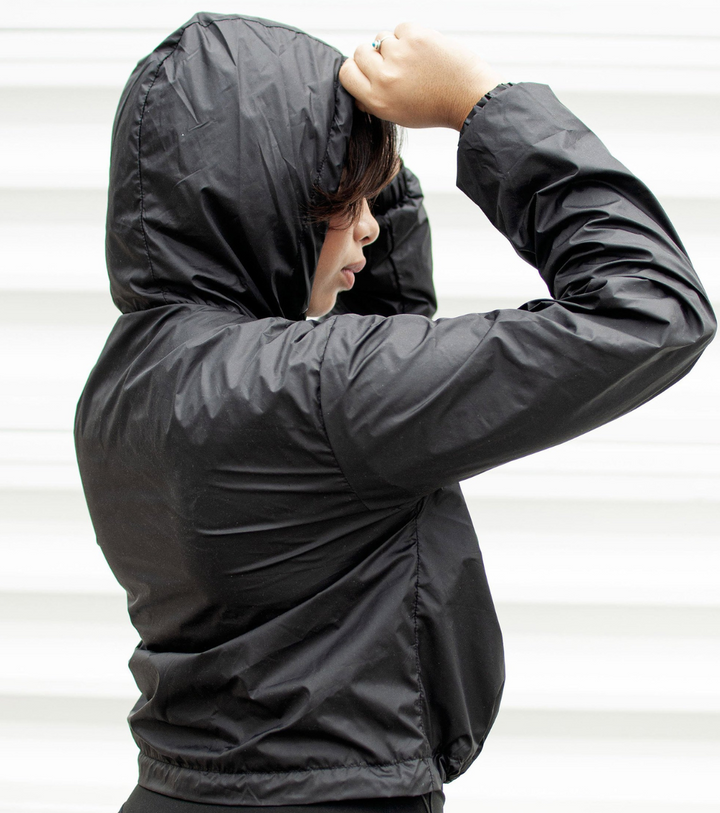 CROPPED LENGTH WINDBREAKER