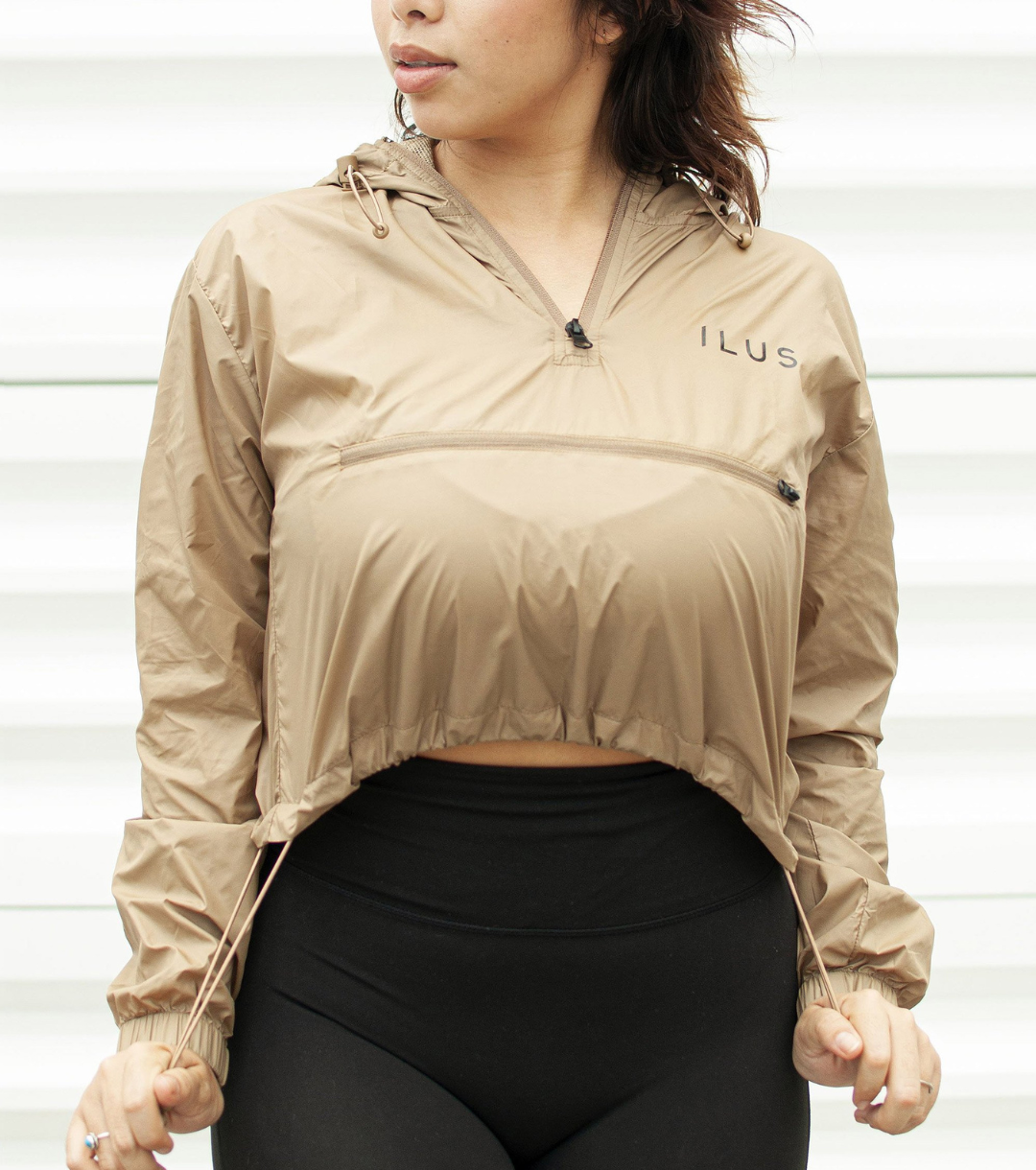 CROPPED LENGTH WINDBREAKER