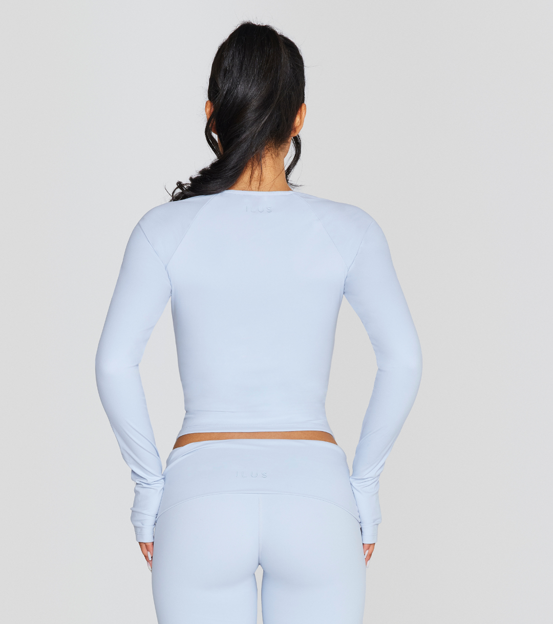 ESSENTIAL SCOOP LONG SLEEVE