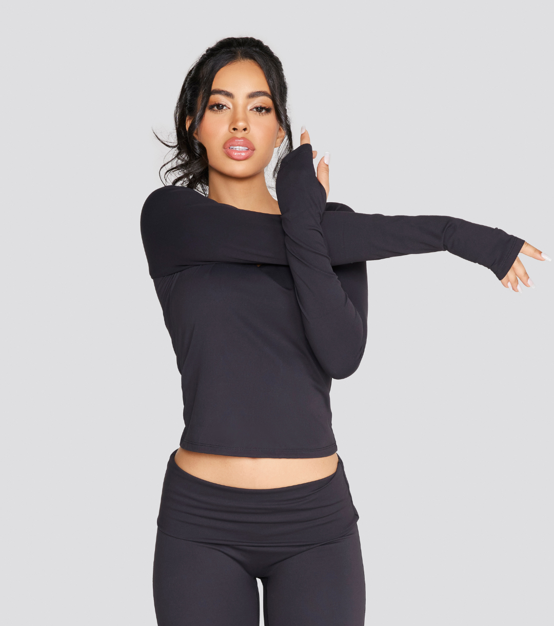 ESSENTIAL SCOOP LONG SLEEVE