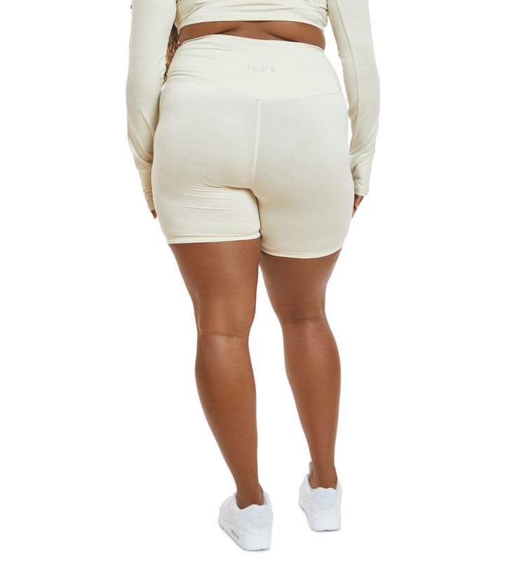 CINCH ALLURE CROSS OVER SHORTS