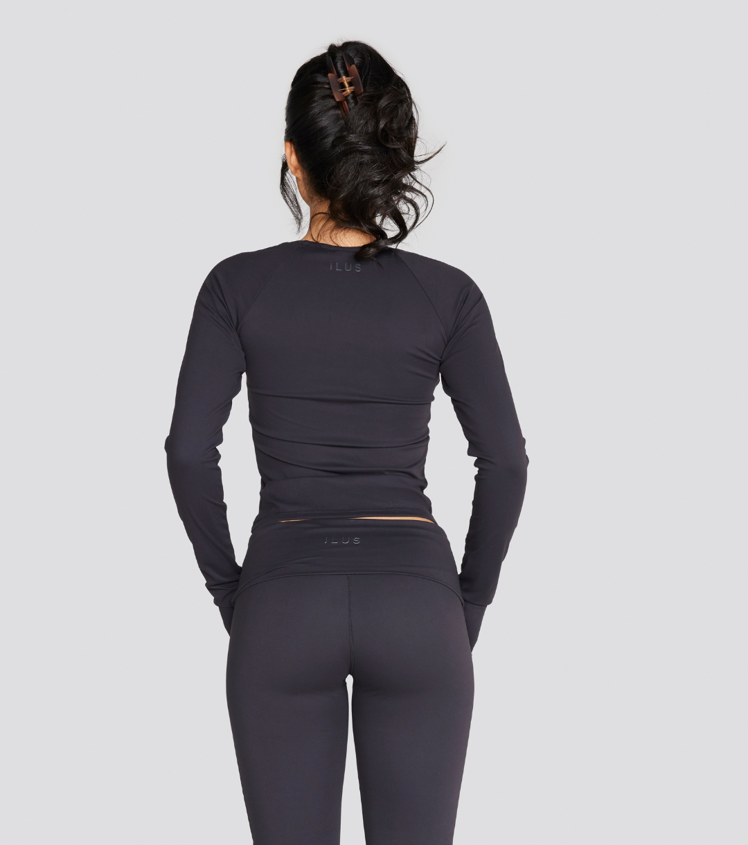 ESSENTIAL SCOOP LONG SLEEVE