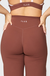 FUNDAMENTAL STRAIGHT LEG BOTTOMS