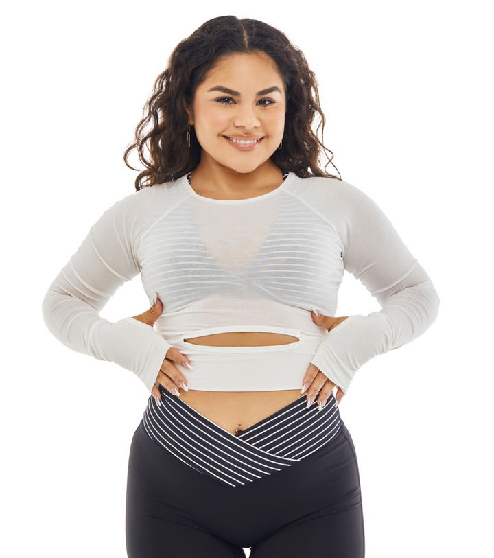 EFFORTLESS CROPPED TOP