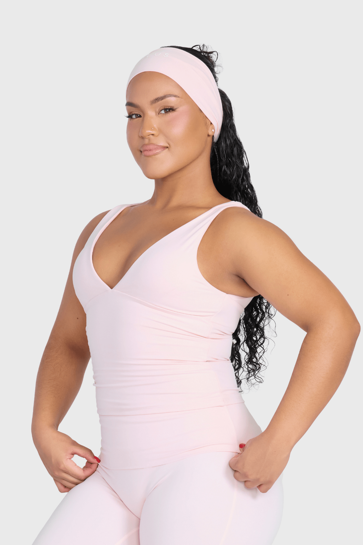 BONDED TRIANGLE TANK - ILUS LABEL