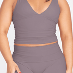 BONDED TRIANGLE TANK - ILUS LABEL