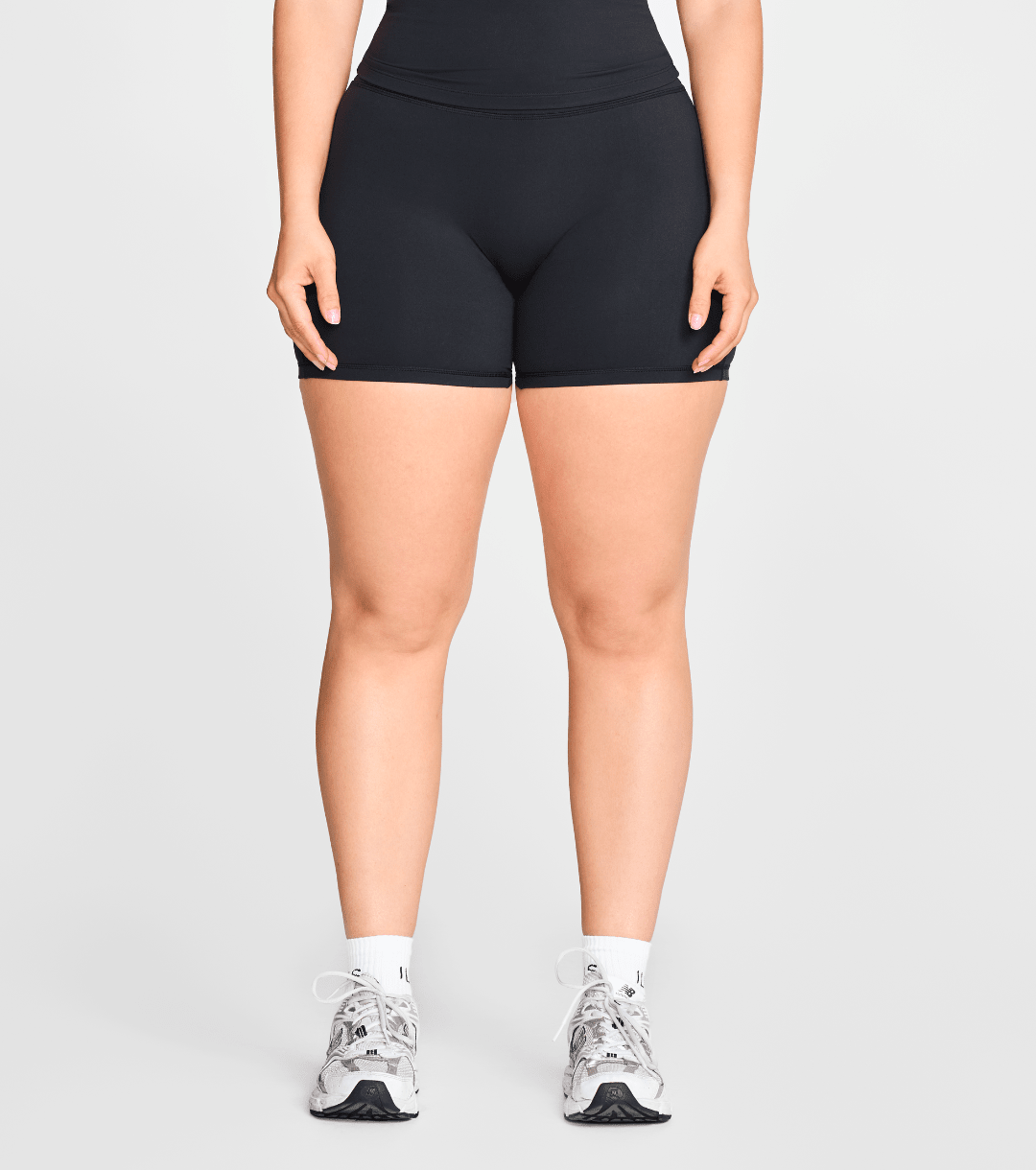 FUNDAMENTAL 4.5 SHORTS - ILUS LABEL