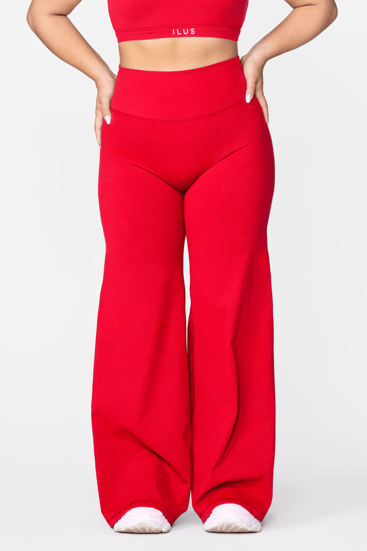 FUNDAMENTAL STRAIGHT LEG BOTTOMS - ILUS LABEL